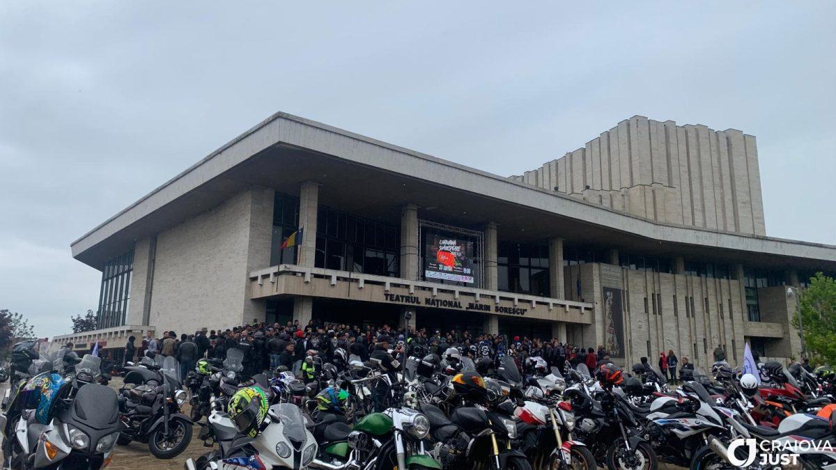 FOTO/VIDEO Motocicliști din toată Oltenia au organizat un marș pe străzile Craiovei. Ce mesaj au dorit să transmită